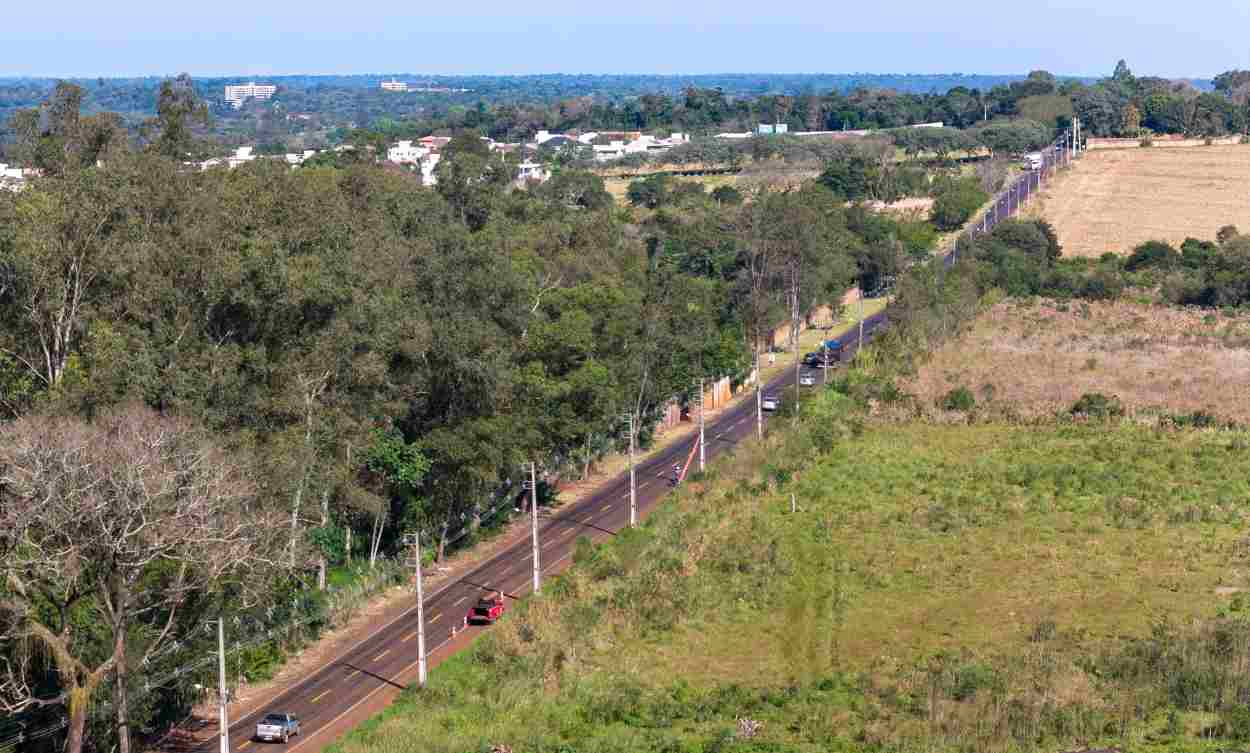 Obra na Rodovia das Cataratas muda trânsito na Avenida Maria Bubiak