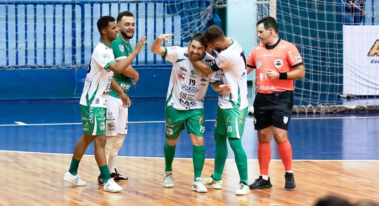 Com goleada, Foz Futsal chega às quartas da Série Bronze do Paranaense