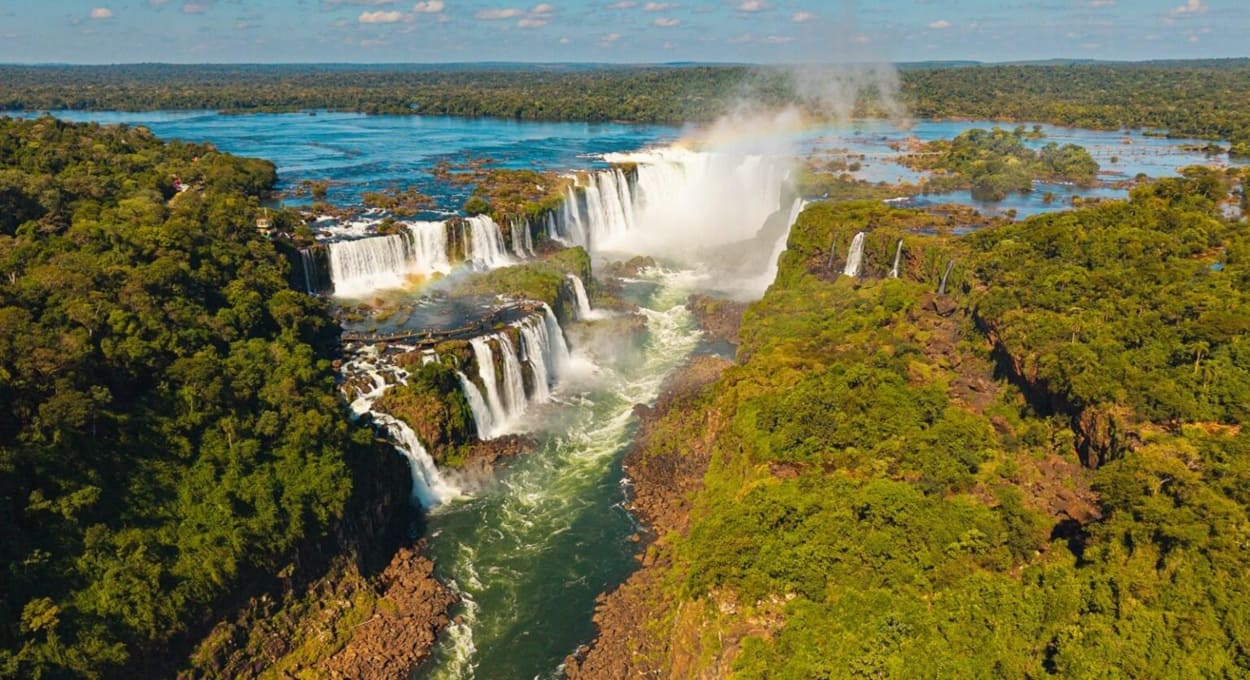 Turismo de Foz do Iguaçu amplia horários para o feriadão da Consciência Negra