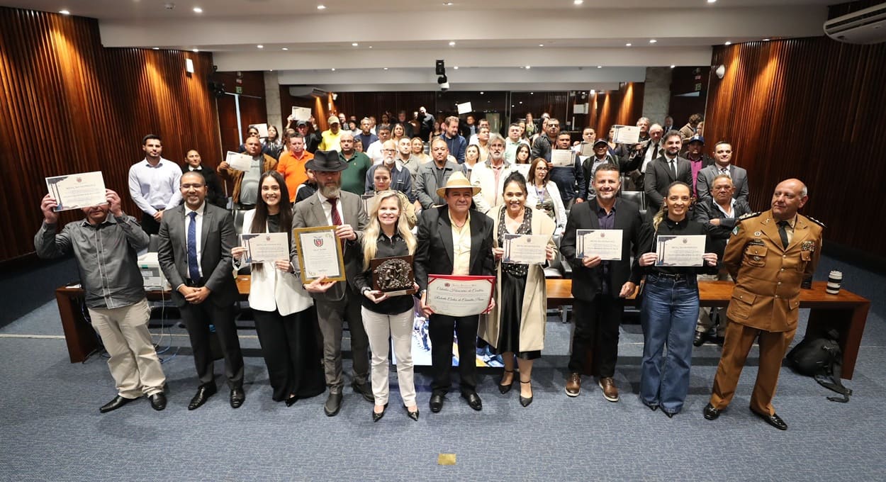 Assembleia homenageia comunidade nordestina do Paraná