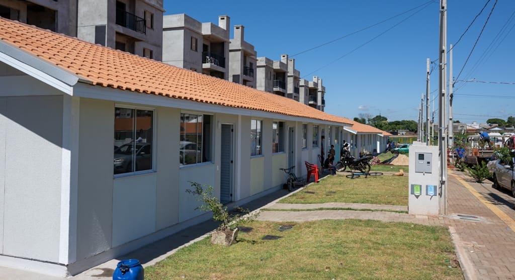 Residências contam com o sistema Wood Frame, de construção mais rápida e com menor geração de resíduos.