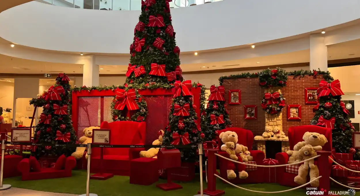 Chegada do Papai Noel marca o início do Natal Encantado no Catuaí Palladium