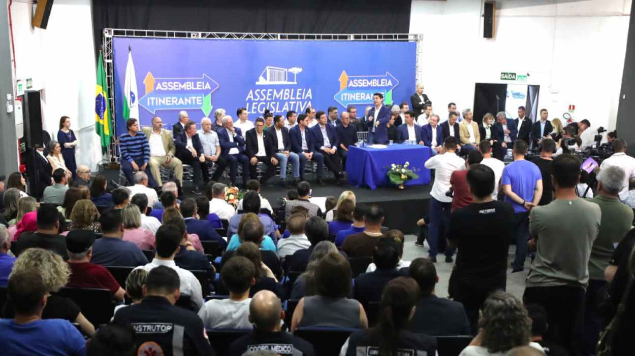 Assembleia recebe demandas da comunidade em sessão itinerante em Pato Branco