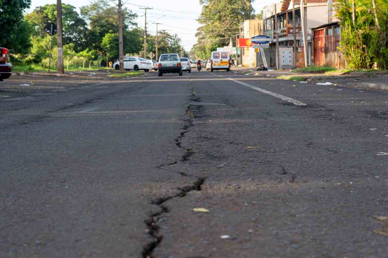Prefeitura fez mais de 3 mil correções na malha viária, mas buraqueira segue