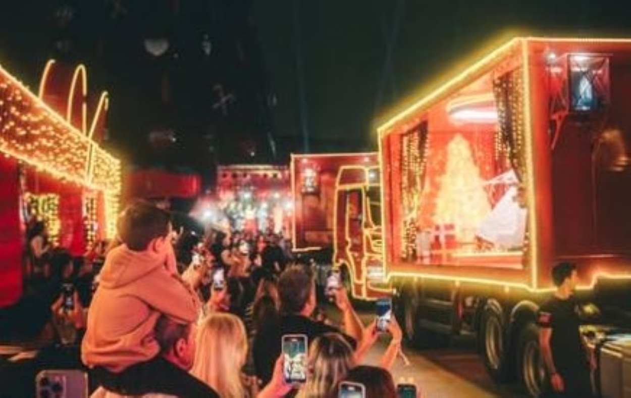 Caravana de Natal da Coca-Cola em Foz: veja por onde o comboio vai passar
