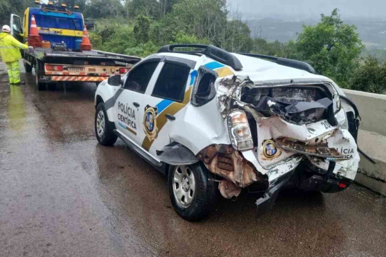 Polícia desarticula esquema do tráfico que usava carros falsos de órgãos públicos