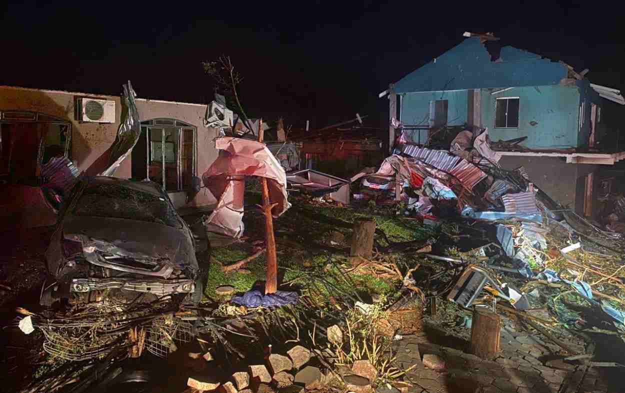 Tornado em Rio Bonito do Iguaçu: estado envia bombeiros e equipes de saúde