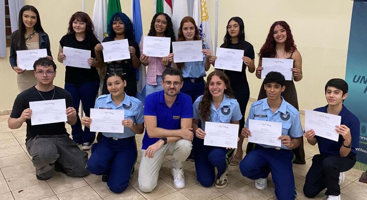 Parceria fortalece formação de jovens para o turismo em Foz do Iguaçu