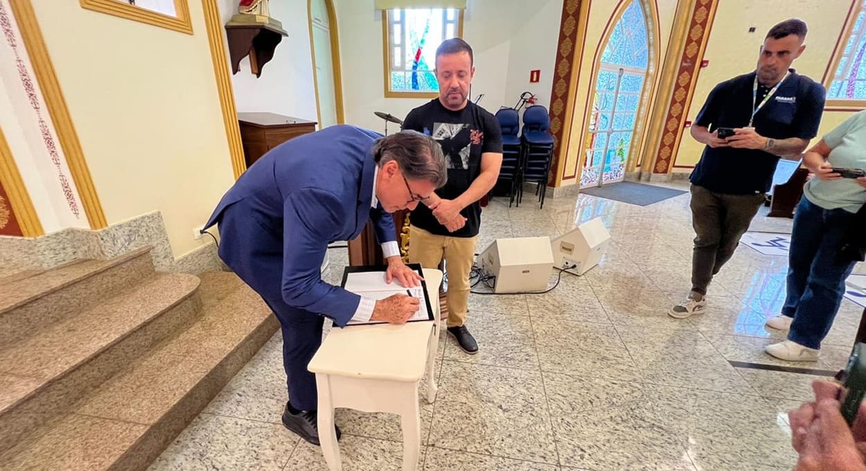 Em visita a Foz do Iguaçu, secretário anuncia calendário de turismo religioso