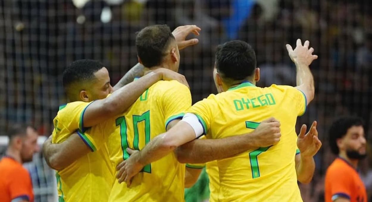 Em Foz do Iguaçu, Brasil goleia a Holanda em amistoso de futsal
