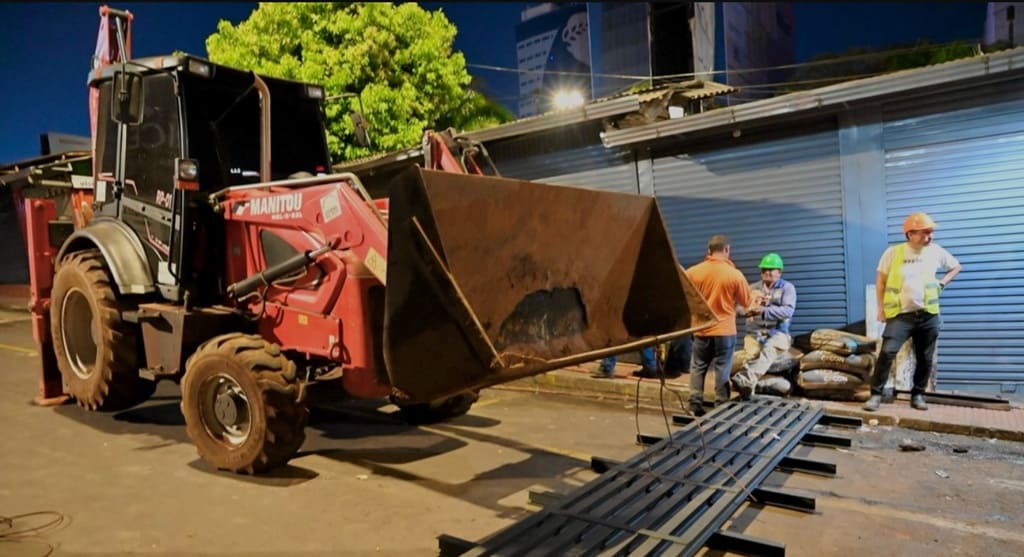 Trabalhos aconteceram na Avenida Monseñor Rodríguez, à esquerda de quem entra no Paraguai pela Ponte da Amizade.