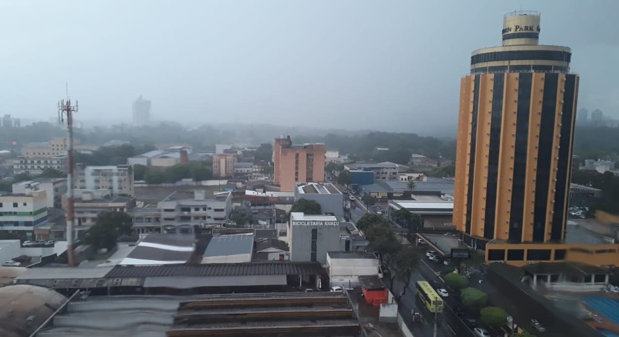 Chuva na véspera de Natal? Saiba a previsão do tempo para Foz do Iguaçu