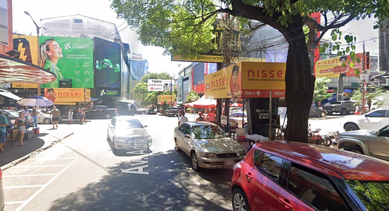 Turistas questionam preços abusivos de estacionamento no Paraguai