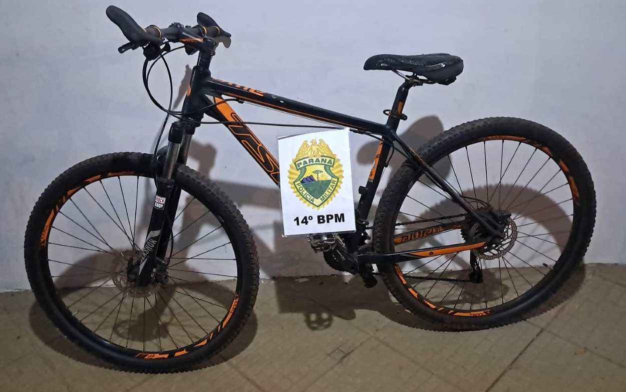 Bike roubada de mulheres na ciclovia da Tancredo Neves é recuperada pela PM