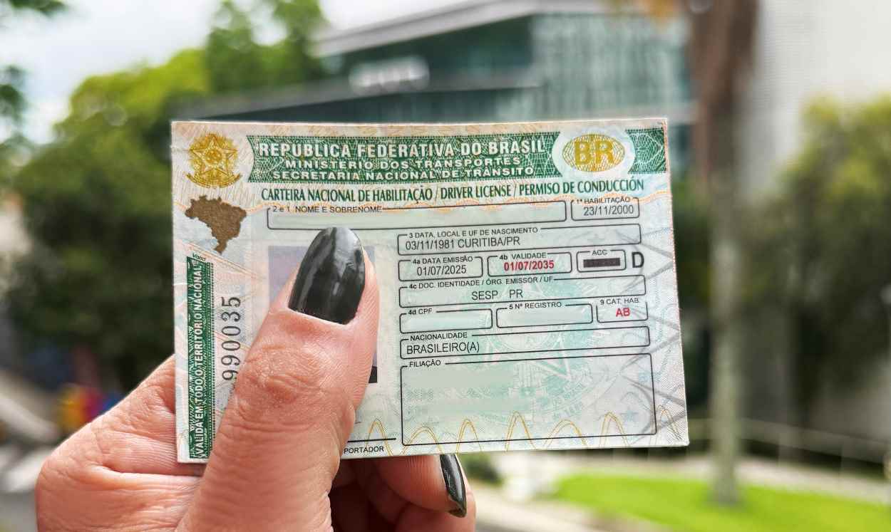 Novas regras para tirar a CNH já valem no Paraná; veja o que muda