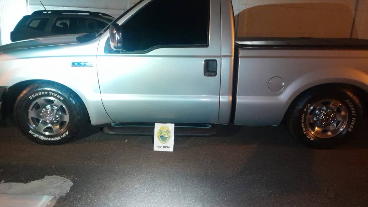 PM acaba com racha de 6 caminhonetes em rua movimentada de Foz