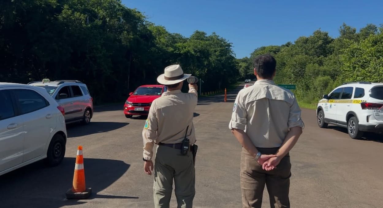 Argentina reforça fiscalização de velocidade no acesso às Cataratas
