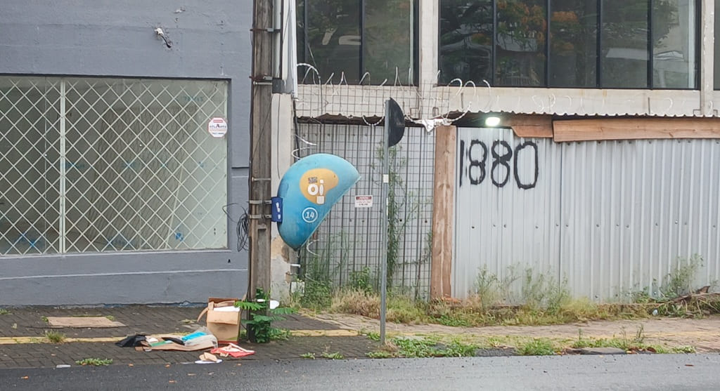 Orelhão na Rua Almirante Barroso.