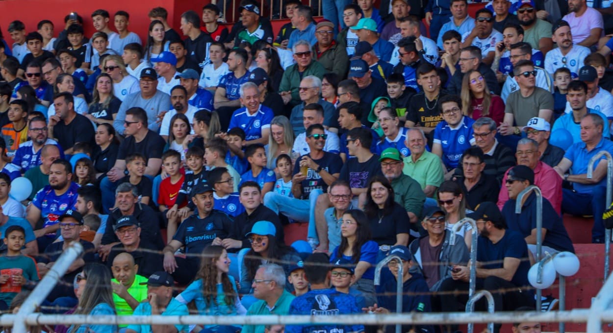 Ingressos já à venda para Foz do Iguaçu FC x Athletico, com promoção