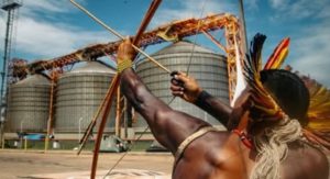 Manifestantes ocupam Cargill e denunciam ‘privatização’ do Rio Tapajós para transportar soja