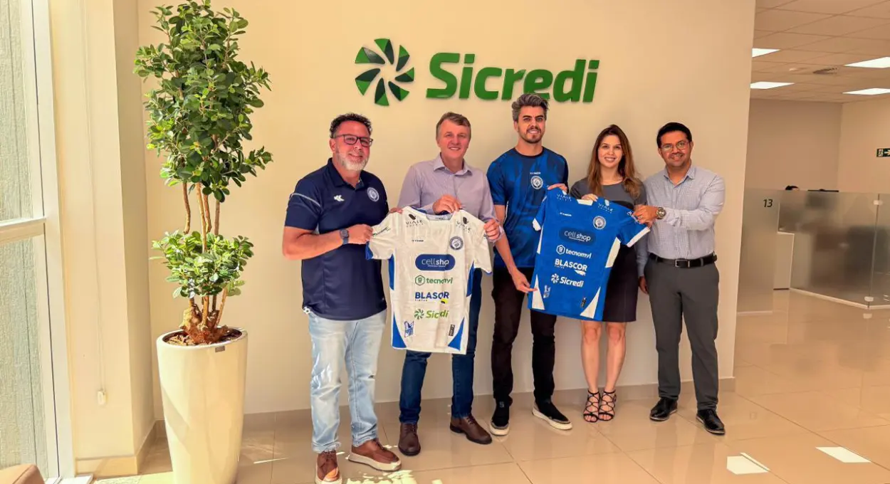 Sicredi Vanguarda patrocina Foz do Iguaçu FC e apoia esporte local
