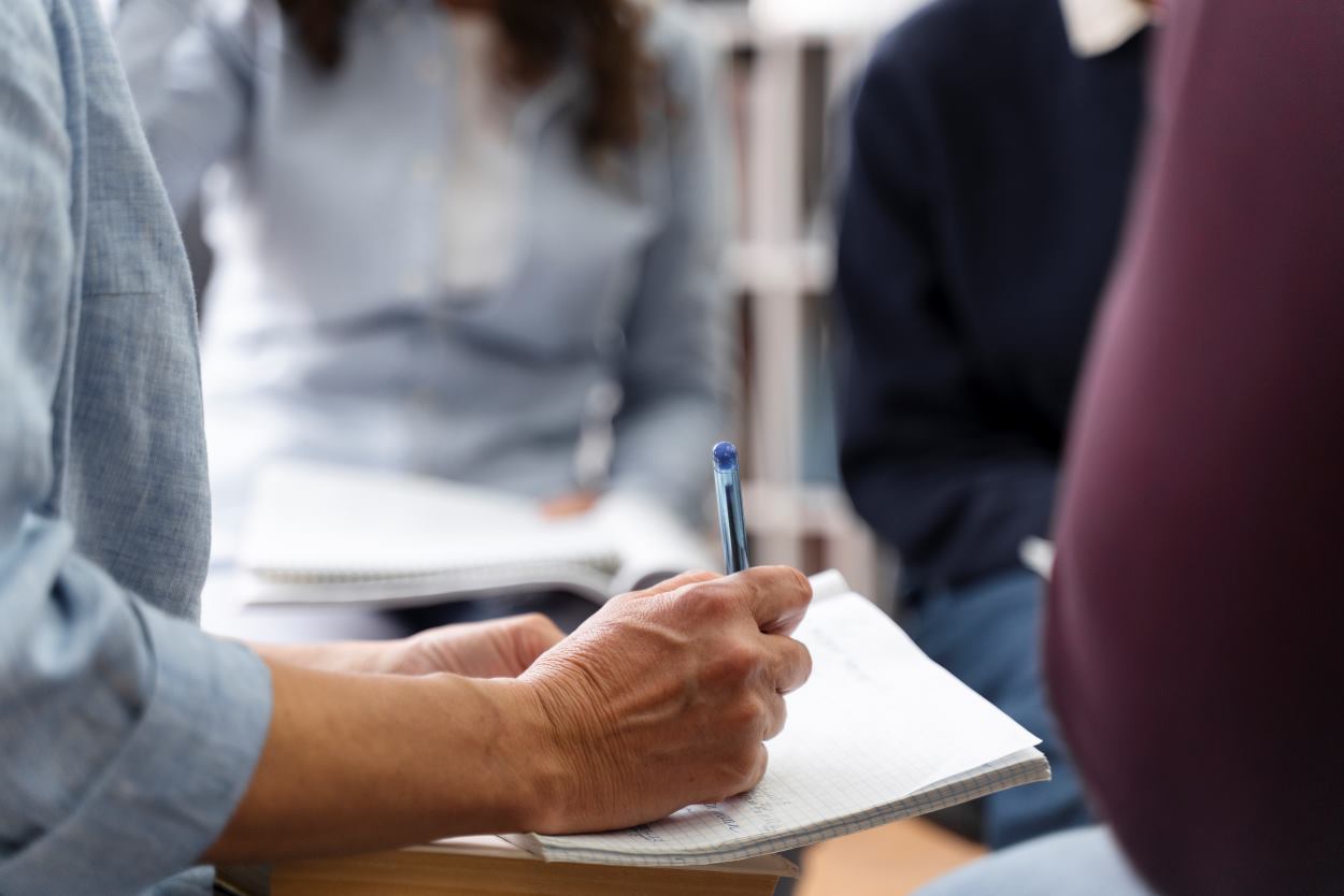 APAE de Foz do Iguaçu abre PSS com salários de até R$ 6,5 mil