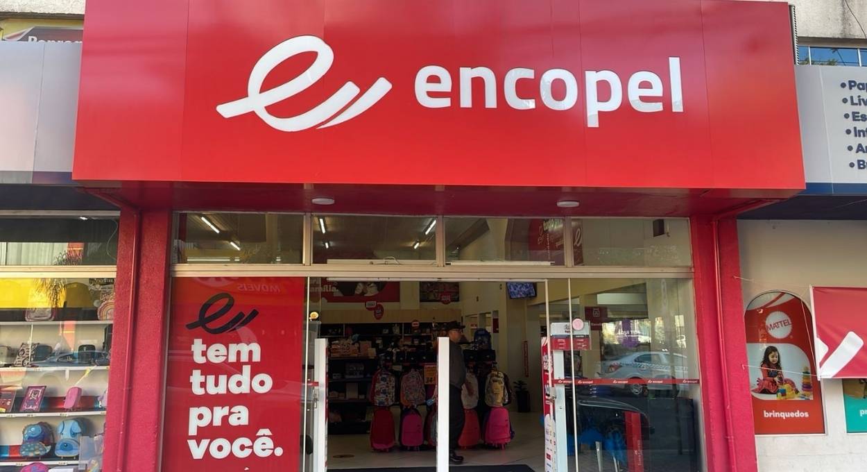 Volta às aulas Encopel tem horários especiais, promoções e facilidades para garantir economia e praticidade
