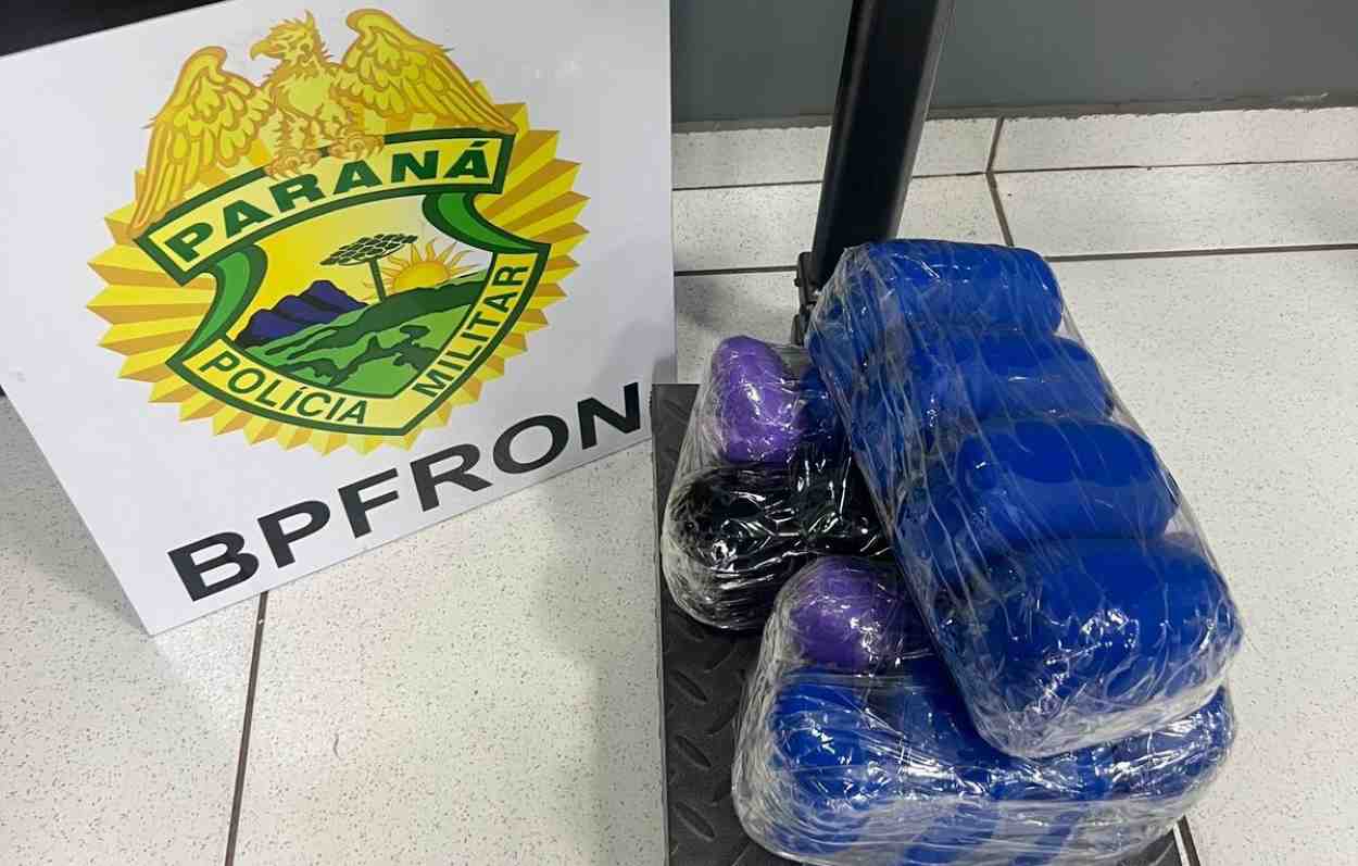 Ônibus Foz–Curitiba é interceptado com haxixe; prejuízo ao crime supera meio milhão