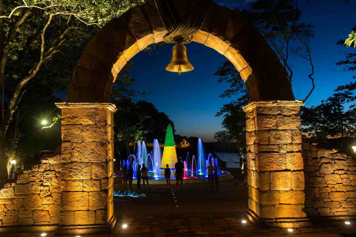 Foz como vitrine: Paraná bate recorde histórico de turistas internacionais