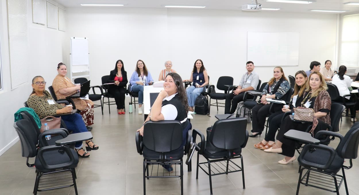 Itaipu capacita profissionais para vigilância ativa contra a dengue