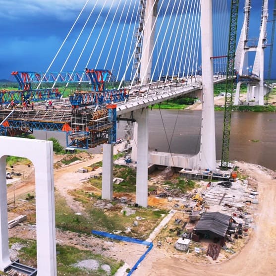 Do tipo estaiada, ponte usará cabos de sustentação.