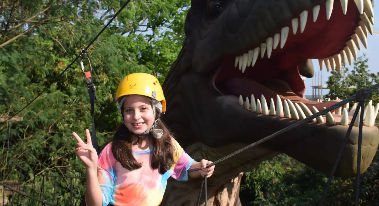 Leve um turista e entre de graça: “Morador Anfitrião” continua no Dreams Park Show