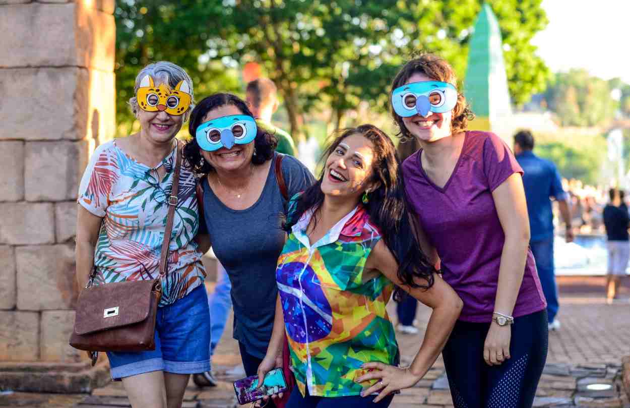 Carnaval aquece turismo no Paraná e impulsiona reservas em hotéis