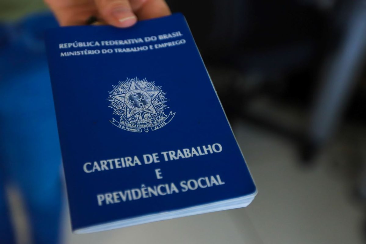 Emprego em Foz: grupo de comunicação seleciona profissionais para três funções