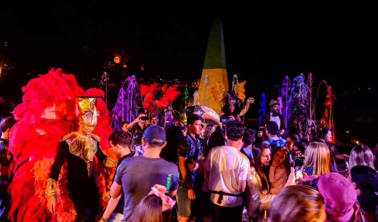 Marco celebra carnaval dos sotaques, cores e ritmos das Três Fronteiras