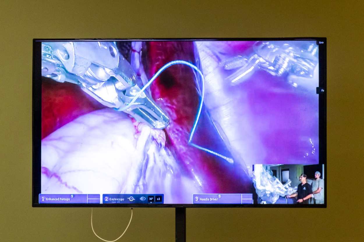 Medicina da Unioeste inclui telecirurgia robótica na aprendizagem