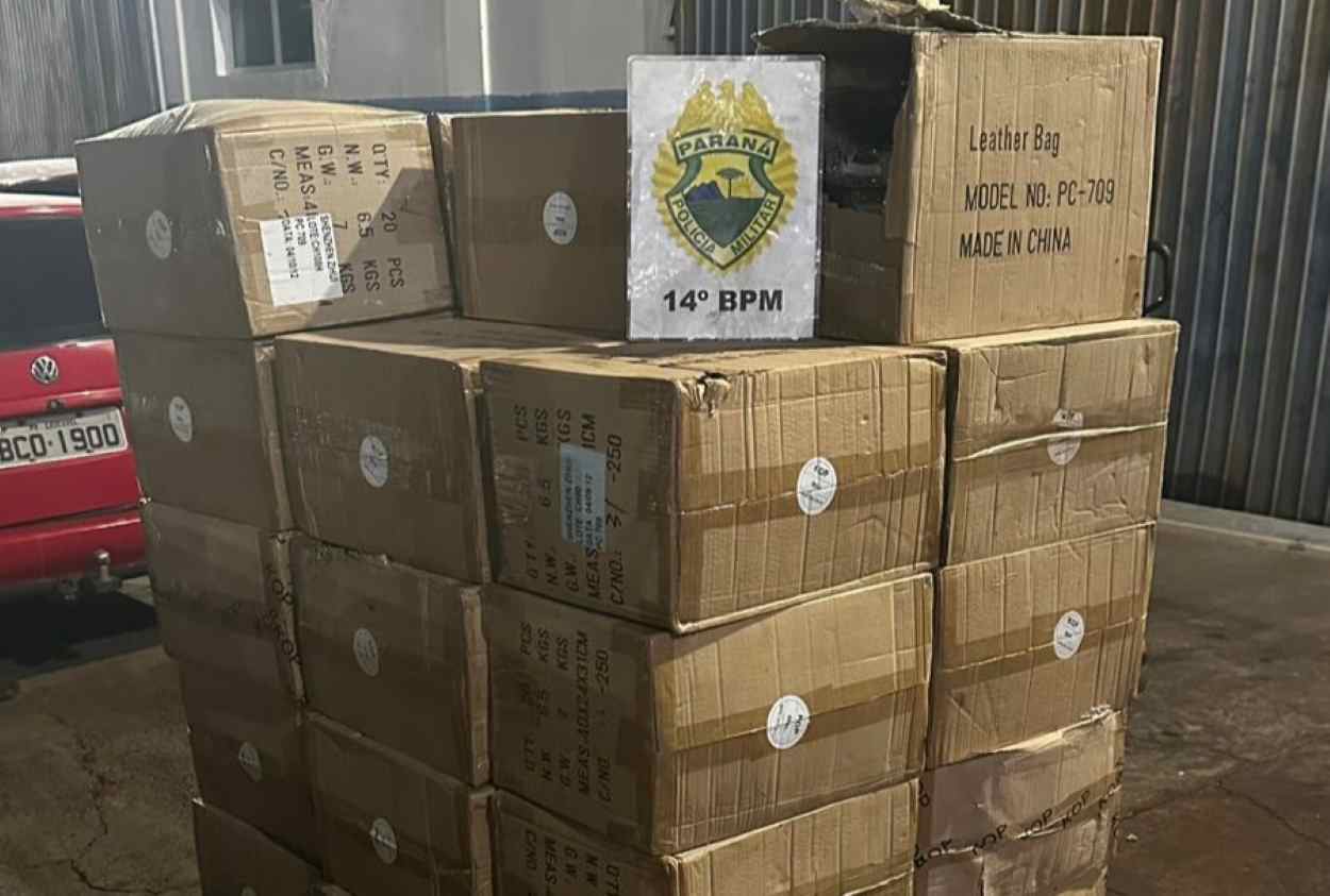 PM flagra 900 teclados eletrônicos da China em imóvel na Vila Yolanda