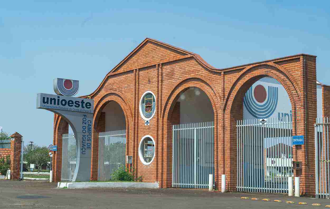 Unioeste em Foz abre 160 vagas para cursinho pré-vestibular gratuito