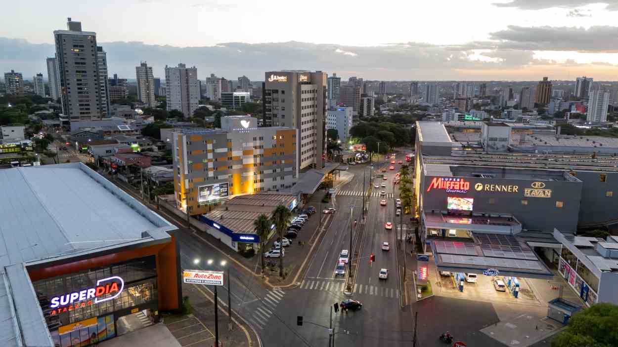 Fevereiro começa com 600 vagas de emprego em Foz do Iguaçu