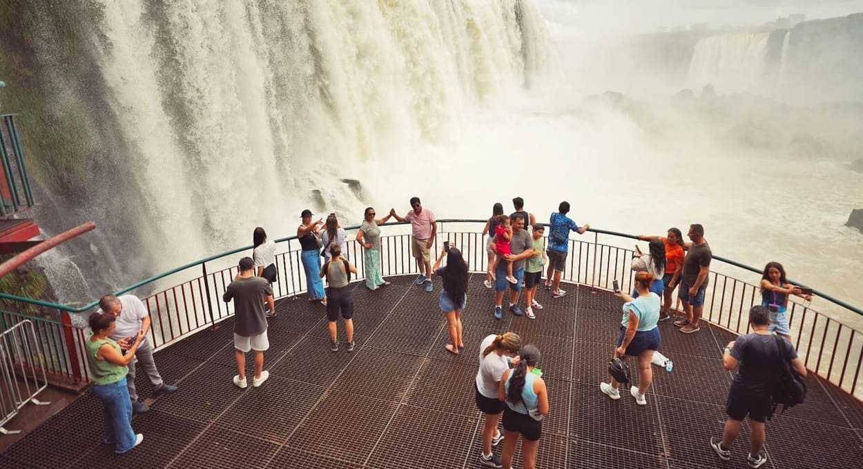 Fevereiro histórico: veja os números do turismo de Foz do Iguaçu