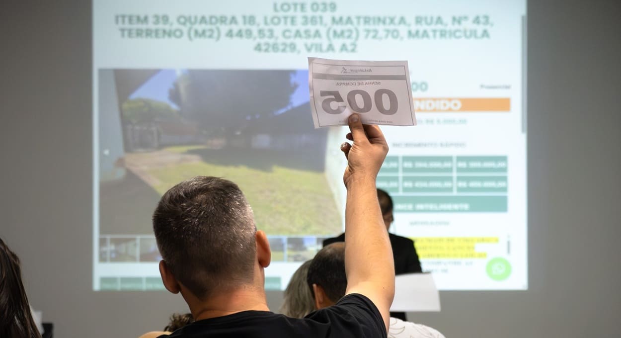 Casas da Vila A: confira o quanto Itaipu arrecadou no leilão