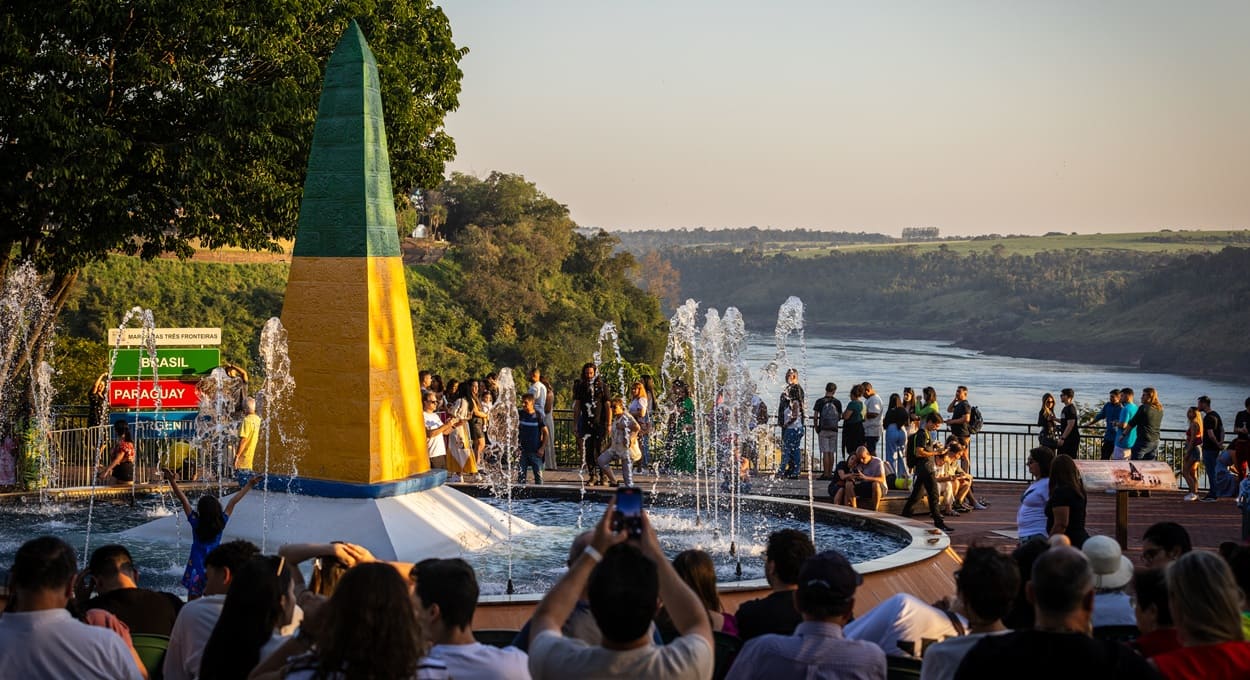 Estudo confirma predomínio de turistas nacionais em Foz do Iguaçu