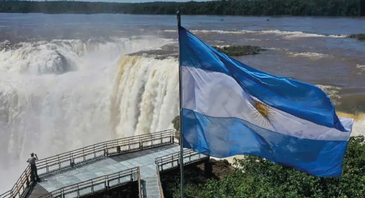 Feriadão na Argentina movimenta o setor turístico na fronteira