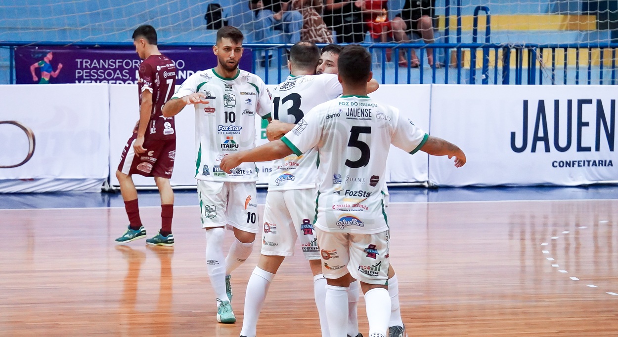 No sufoco, Foz Futsal vence a terceira na Série Bronze do Paranaense