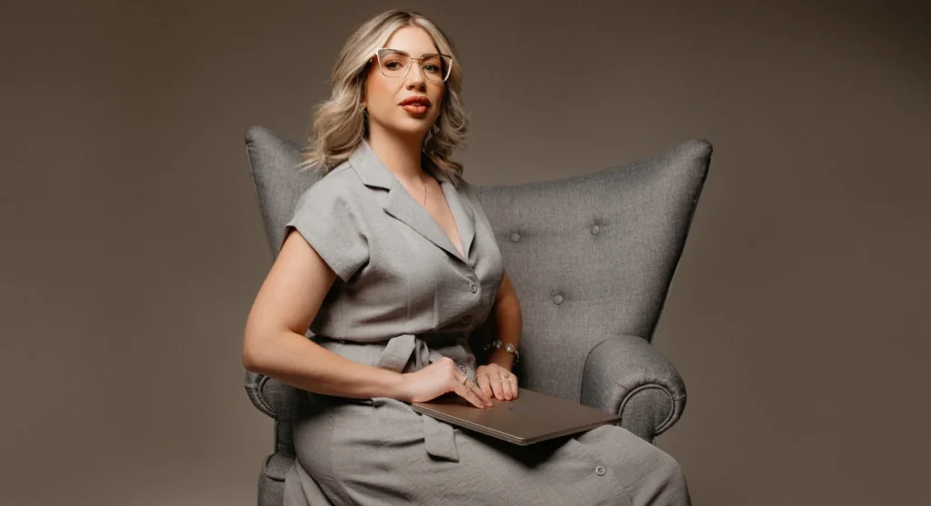 Emily Torrezan - Iguacon Imobiliária