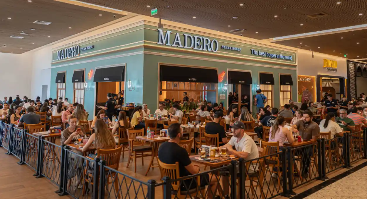 Shopping China amplia praça de alimentação com Madero e Jerônimo