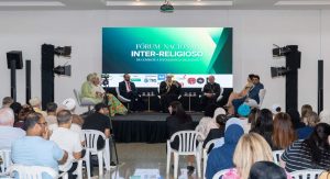 Fórum inter-religioso reuniu representantes de diferentes credos em Foz