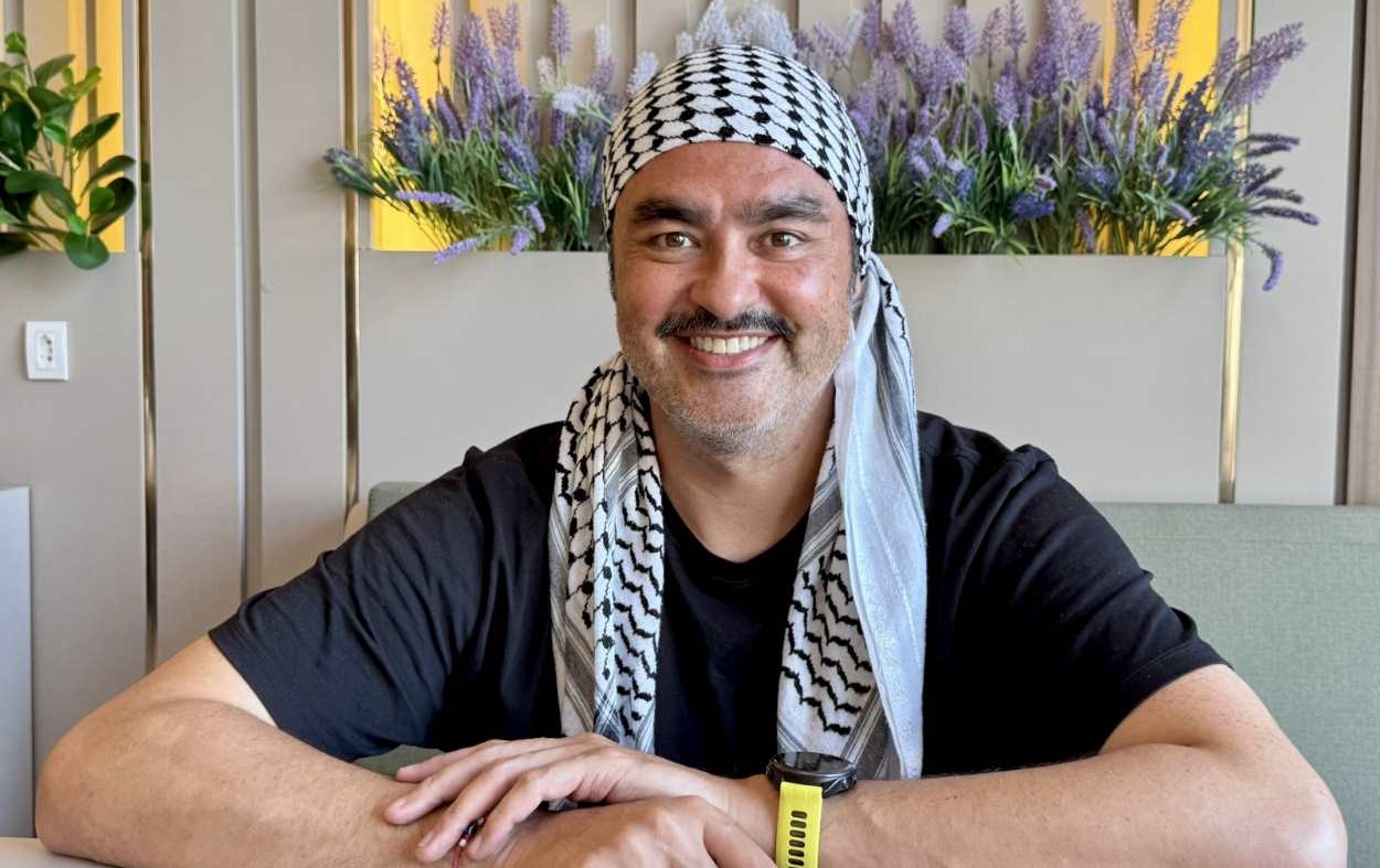 Ele só queria brincar — hoje, viaja o mundo: a história do iguaçuense Brimo Mudi