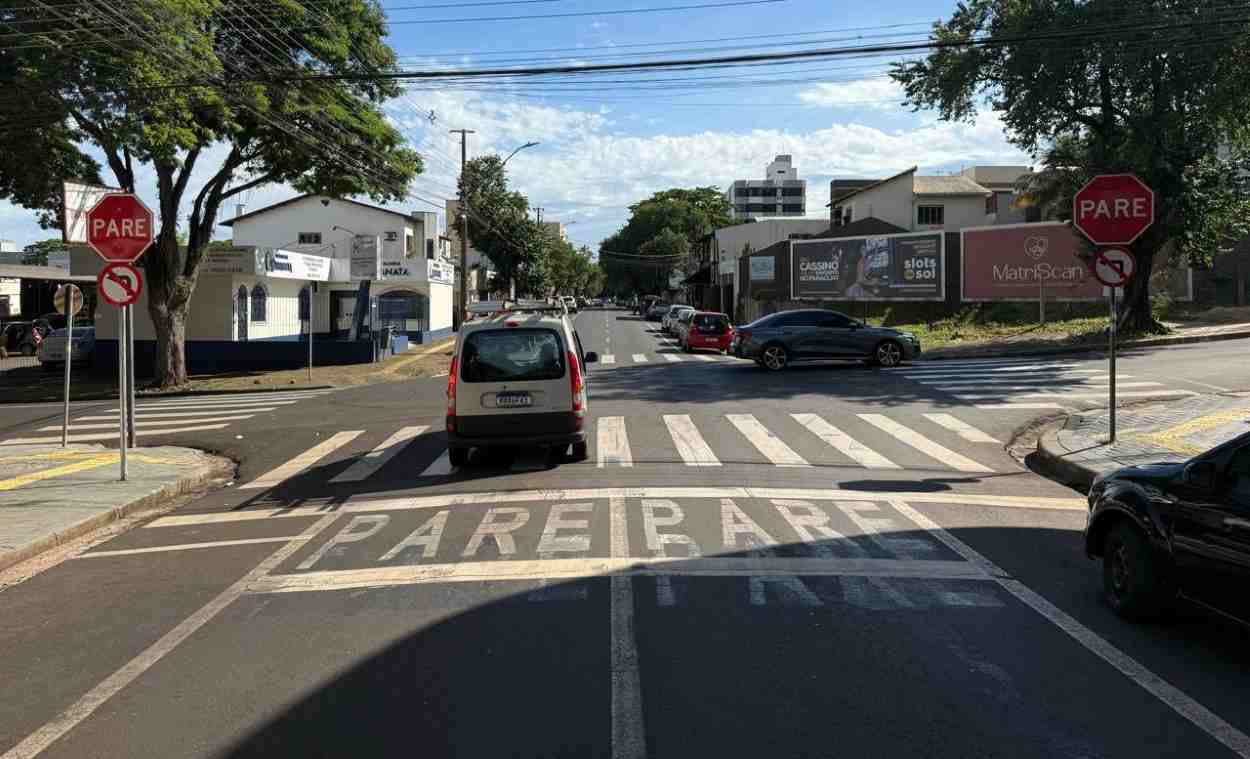 Capotamentos em série acionam alerta no trânsito de Foz