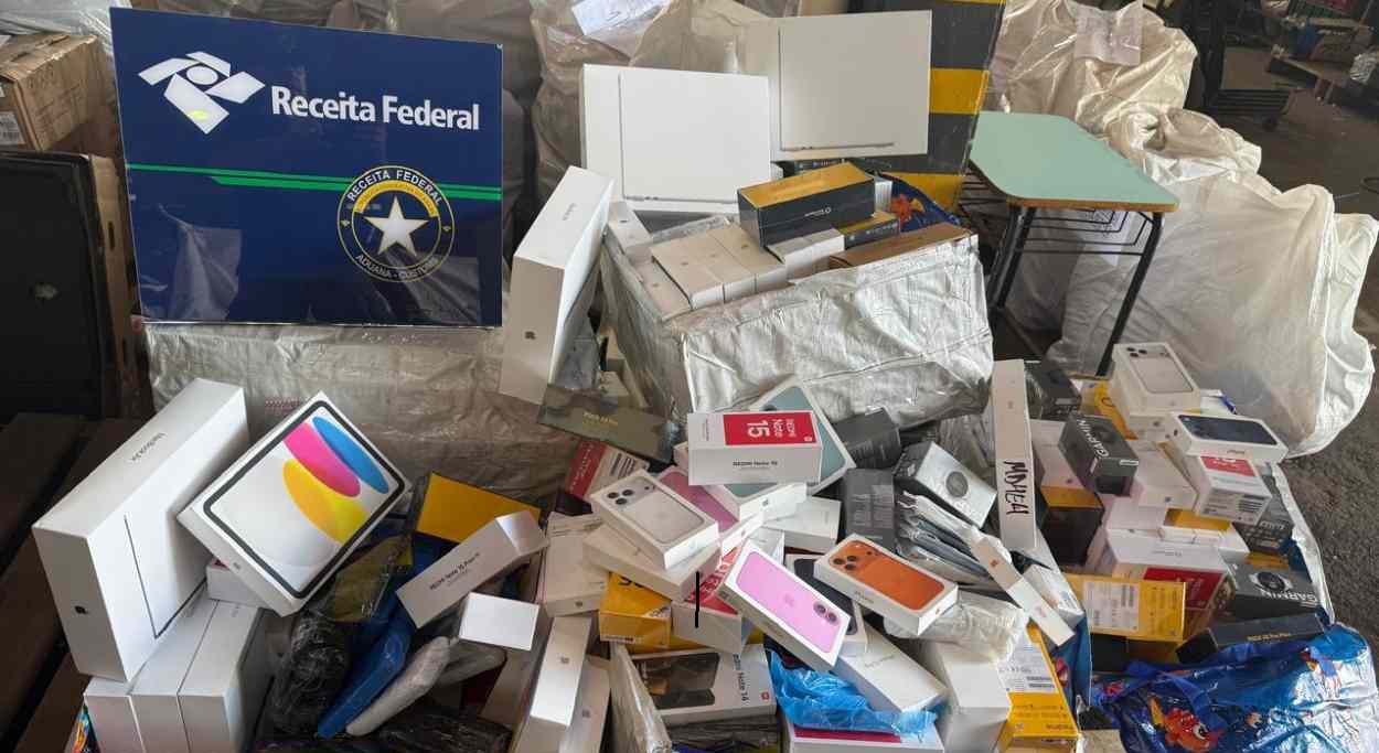 RF apreende carga milionária com iPhones e MacBooks na BR-277